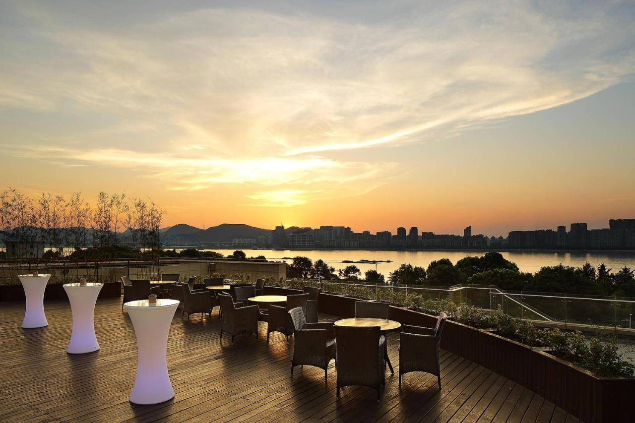 Sheraton Grand Hangzhou Binjiang Hotel Екстериор снимка